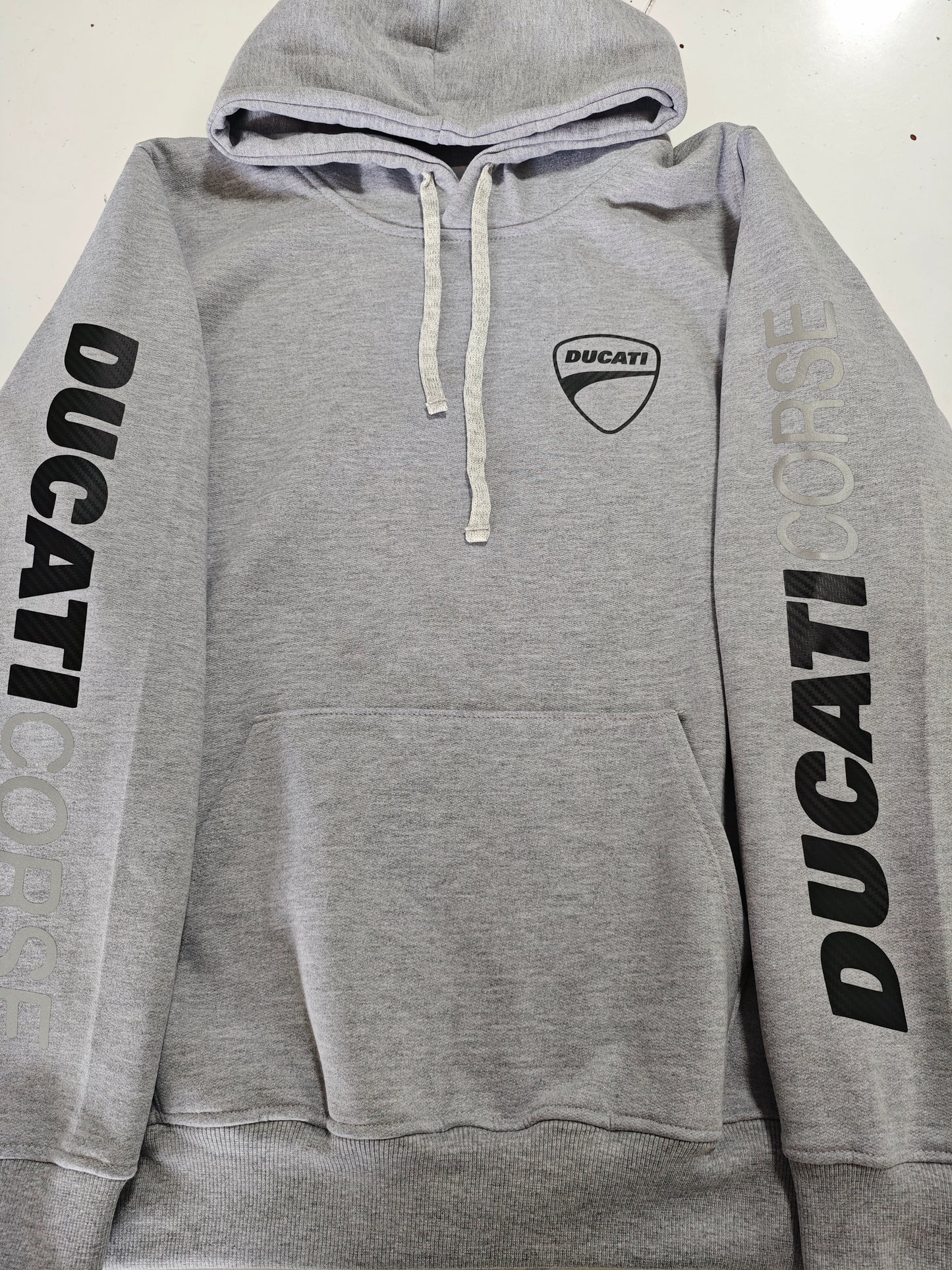Hoodie Ducati Corse - Leyenda del Motociclismo