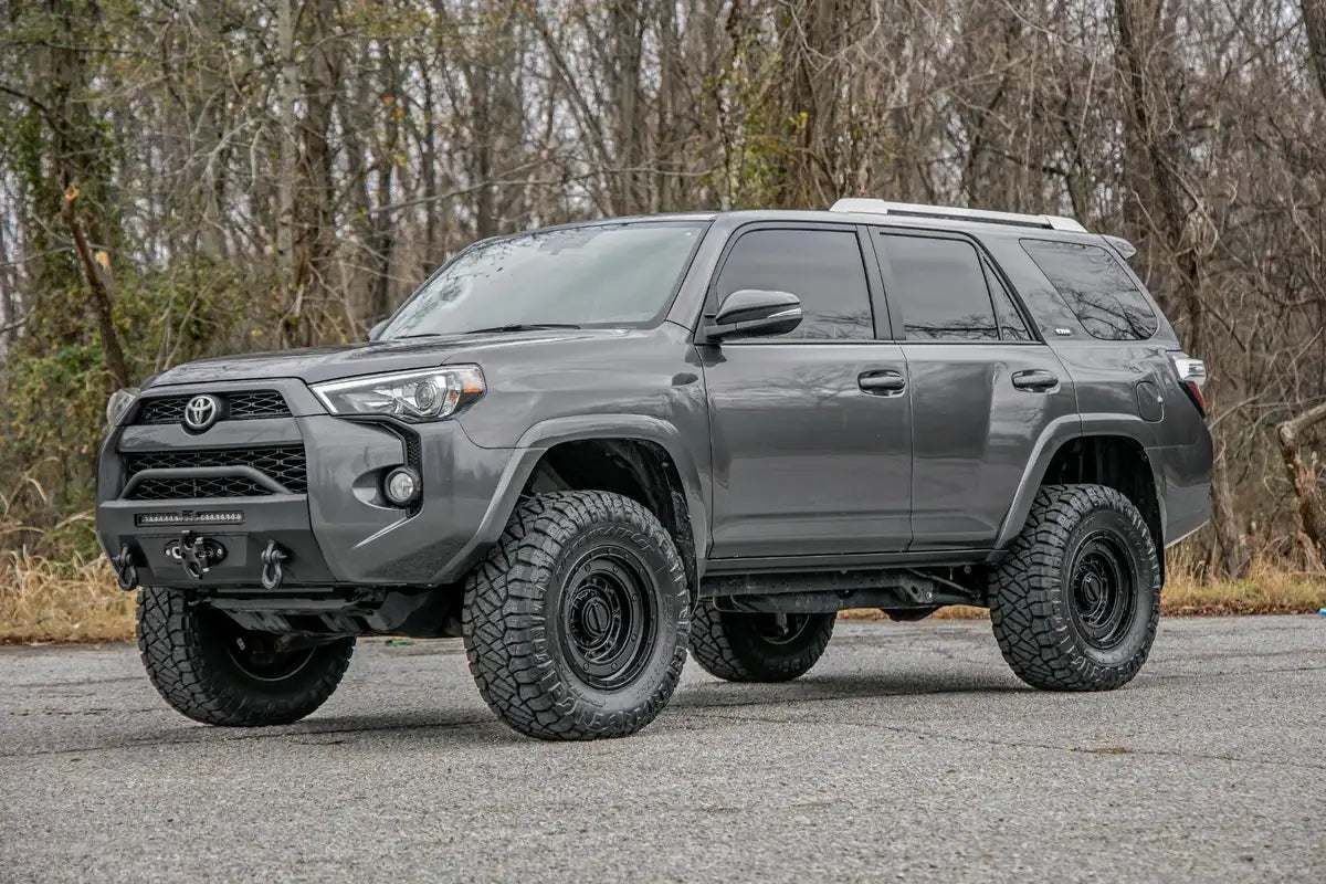 Suspensión Rough Country N3 de 3 pulgadas Lift Kit | Toyota 4Runner/FJ/Prado 4WD (03-24)