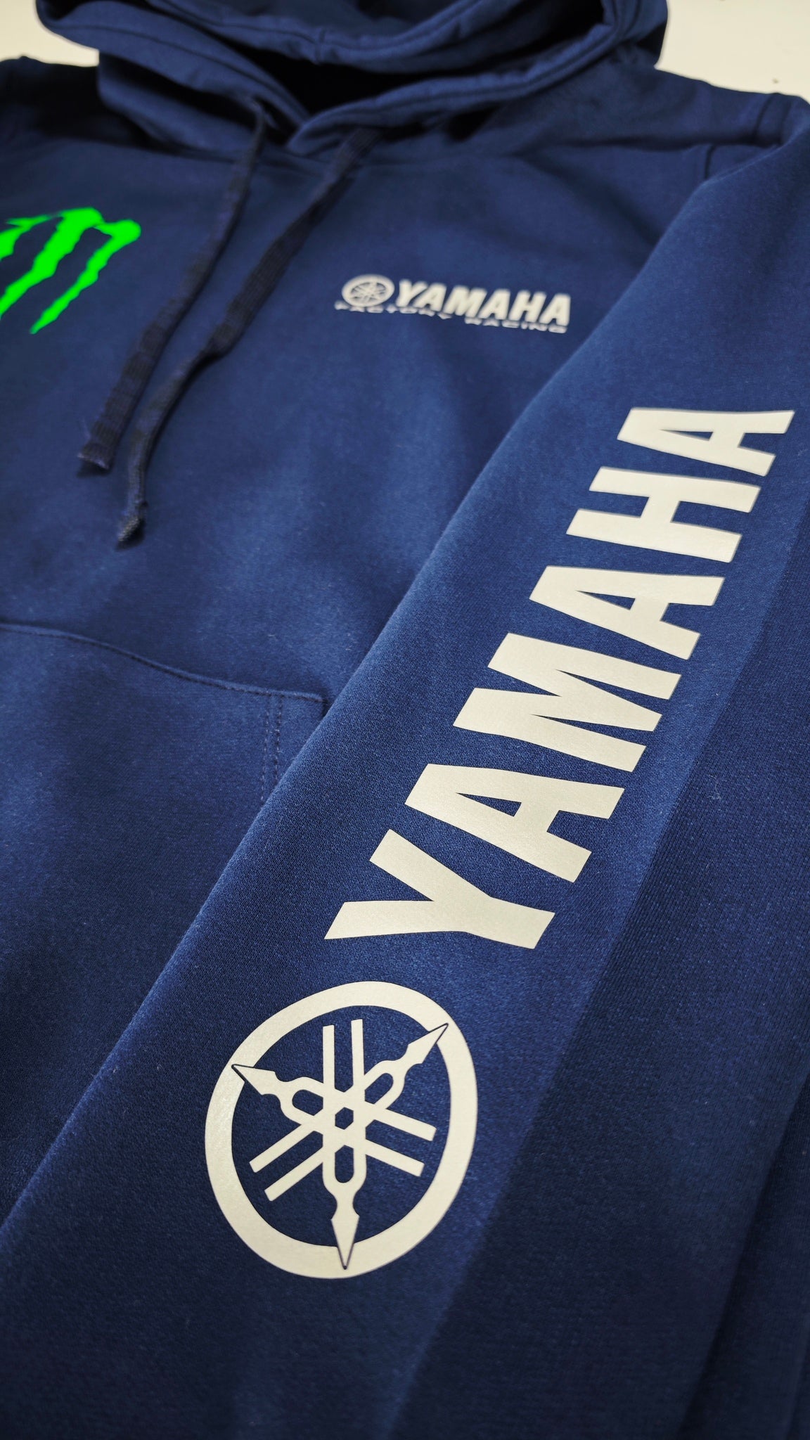 Hoodie Yamaha Factory Racing - Leyenda del Motociclismo