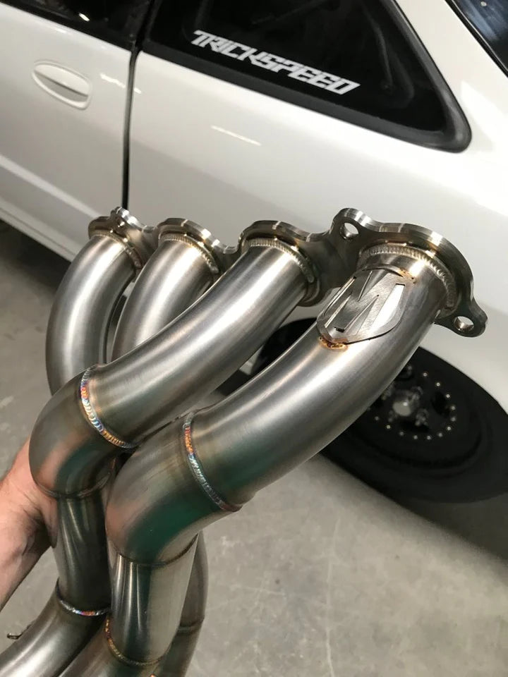 Header de  carrera de autos Myers K-Series Under