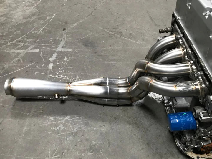 Header de  carrera de autos Myers K-Series Under
